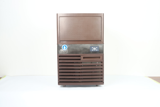 Volledig automatische 40 kg/24 uur kubus ijsmaker met 20 kg ijsopslag en 220V spanning