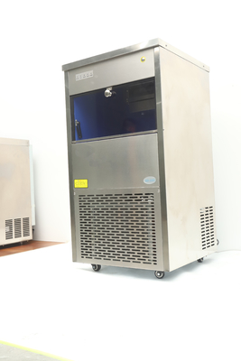 Synchrone sneeuwvlokkenmachine voor kleine ruimtes 500*520*950mm 600g vulcapaciteit
